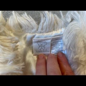 Koala kids fully vest.